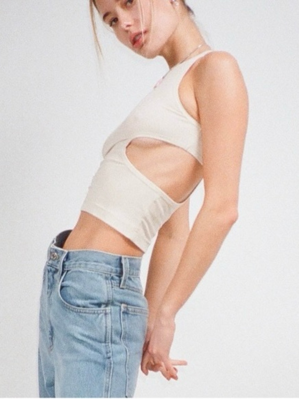 Sandy Liang Cutout Crop Tank Top - Cream